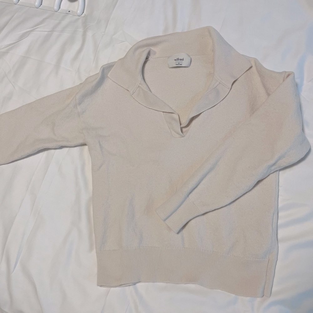 Aritzia wilfred sweater -size M